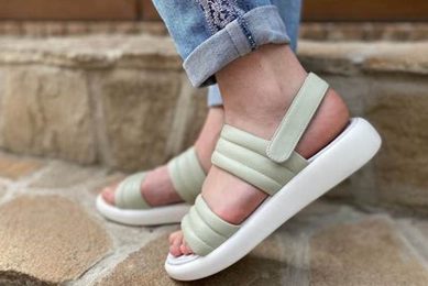 Women's Velcro Slides: Comfort and Style in One | School Finder US: Find the Best Schools Near You – Compare & Explore Now